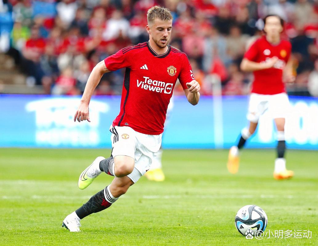 TheShy Ins晒照：谢谢把我的头发和妆都弄得很漂亮