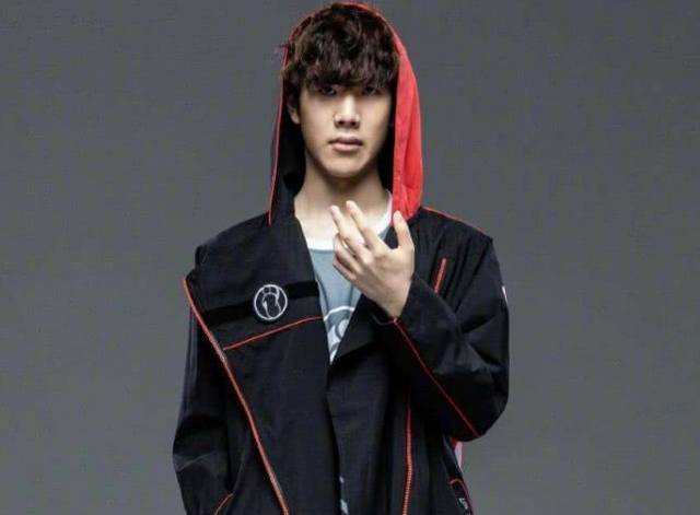 尘埃落定了吗？OBGG 更新 EDward Gaming 阵容： Zdz Xiaohao Angel Assum Wink